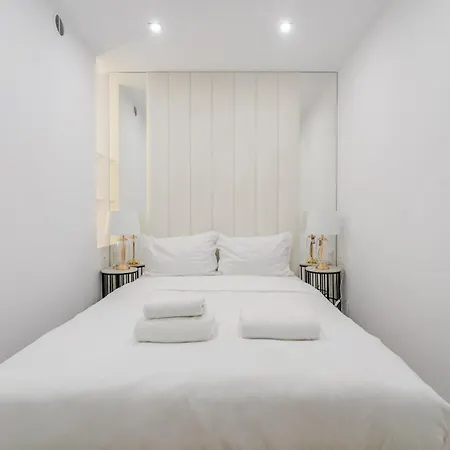Piastow Homely By Bookinghost Apartman *